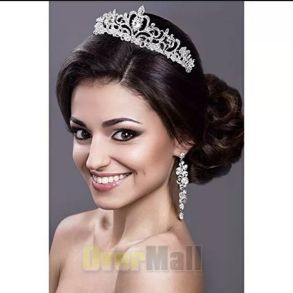 Beautiful Crystal Tiara - Picture 4 of 9